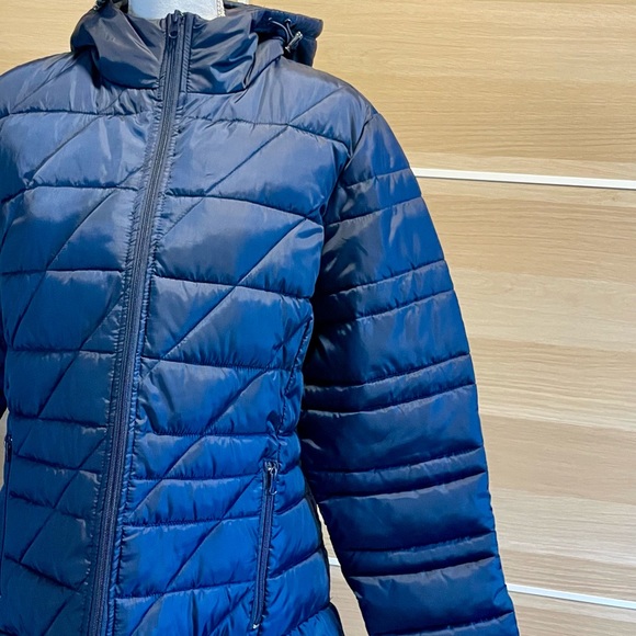 Pure Energy Light Puffer Coat - Picture 4 of 10